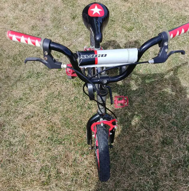 Air Strike 12' Kids Bike with Training Wheels - Photo 5