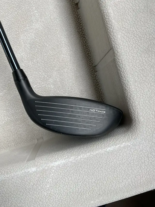 Cobra Dark Speed 3 wood
