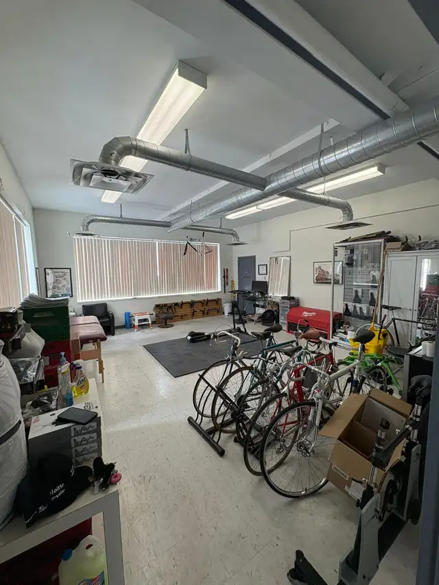 For Lease - Entrepreneurial and Business Space - Free Parking - Photo 5