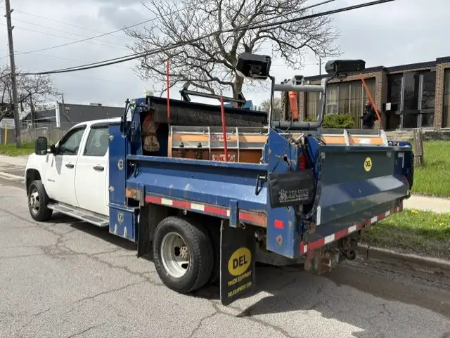 2014 GMC Sierra 3500HD 4WD CREW CAB-DUMP BOX-SNOW PLOW-CERTIFIED - Photo 3