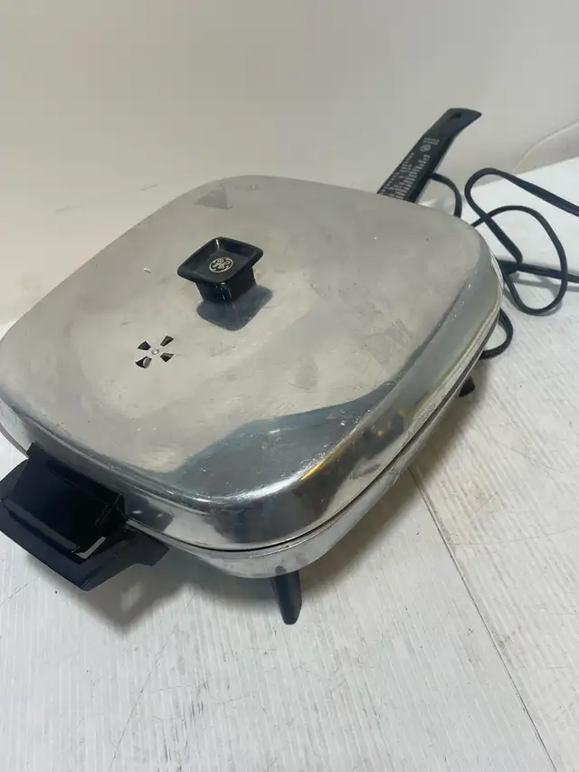 General Electric Frying Pan