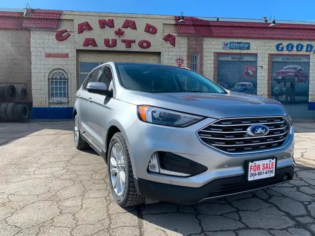 2022 Edge Titanium AWD