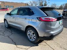 2022 Edge Titanium AWD - Photo 3