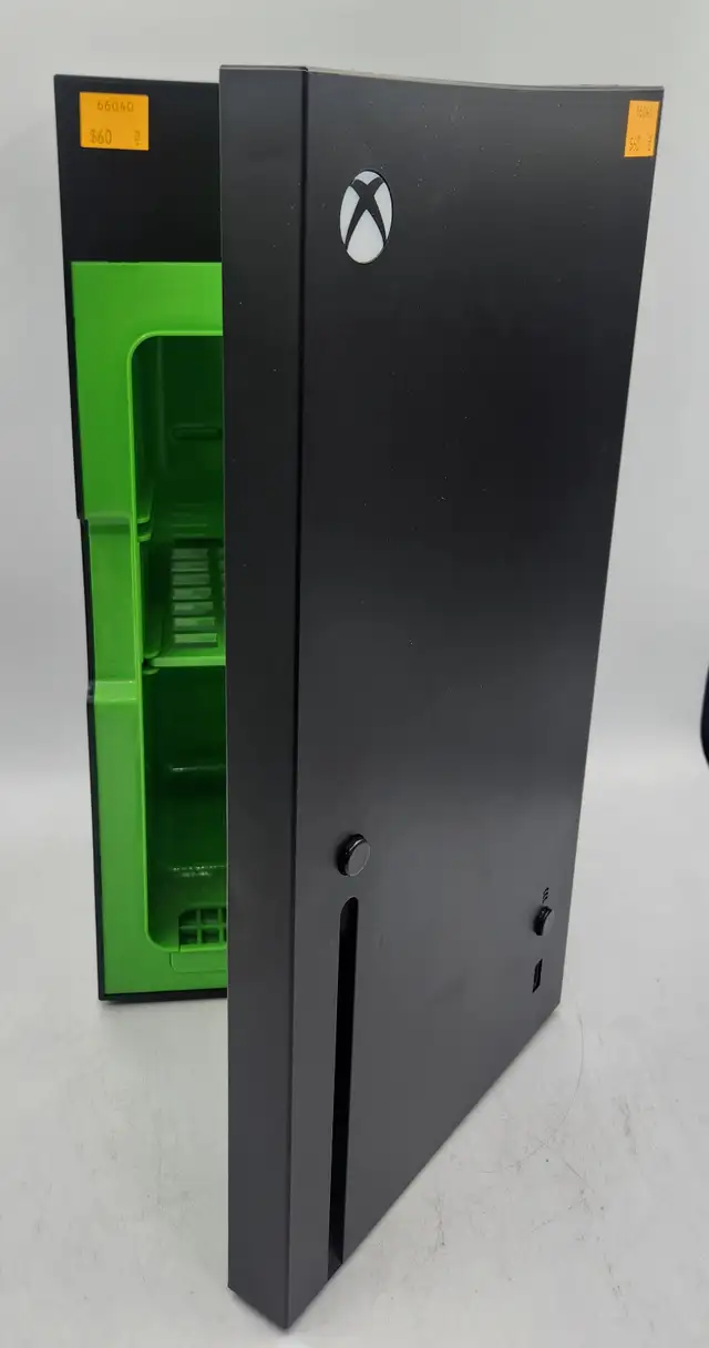 Microsoft Xbox Series X Corded Mini Fridge