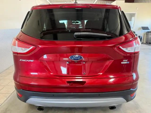 2015 Ford Escape SE / AWD / Low K / Local / Service History - Photo 4
