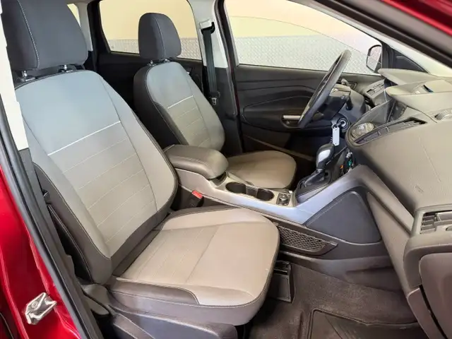 2015 Ford Escape SE / AWD / Low K / Local / Service History - Photo 6