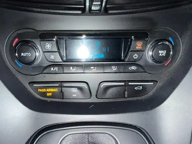 2015 Ford Escape SE / AWD / Low K / Local / Service History - Photo 14