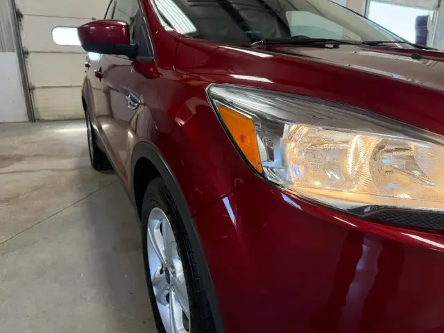 2015 Ford Escape SE / AWD / Low K / Local / Service History - Photo 23
