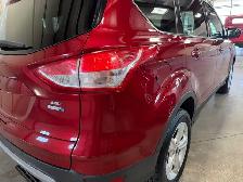 2015 Ford Escape SE / AWD / Low K / Local / Service History - Photo 24