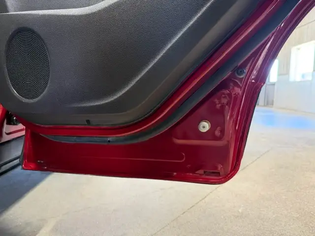 2015 Ford Escape SE / AWD / Low K / Local / Service History - Photo 26