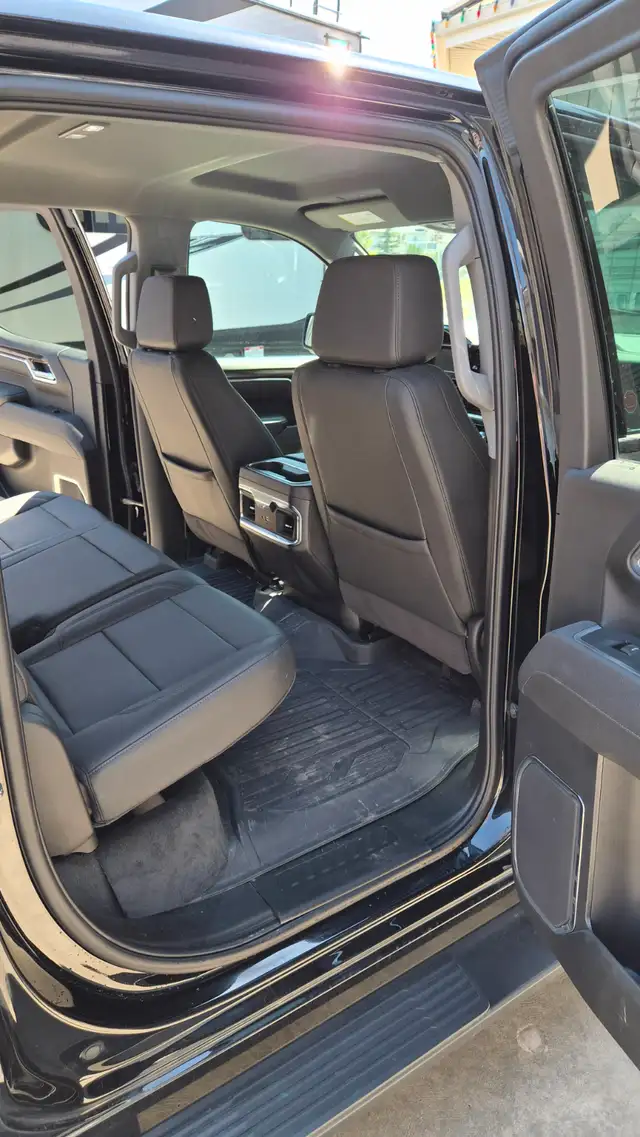 2025 GMC Sierra 1500 - Photo 10