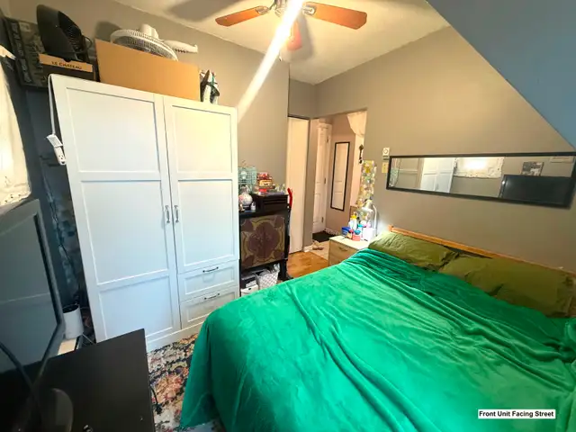 Bachelor for Rent on the 3rd Floor - Lakeshore & Islington - Photo 3