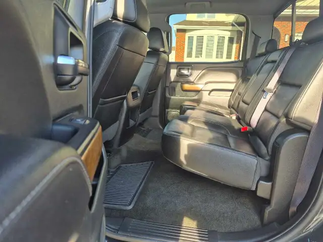 2017 Chevy Silverado 1500 LTZ - Photo 7