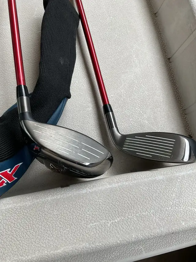 Callaway XR 15 degrees 3 wood and Callaway Xr 5 hybrid.