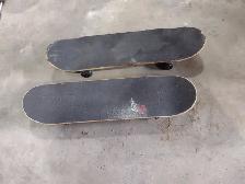 2 planches a roulettes en bonne condition