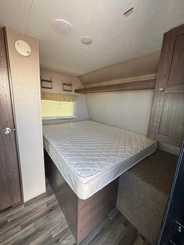 2019 Keystone Hideout  177 LHS - great couples light trailer - Photo 3