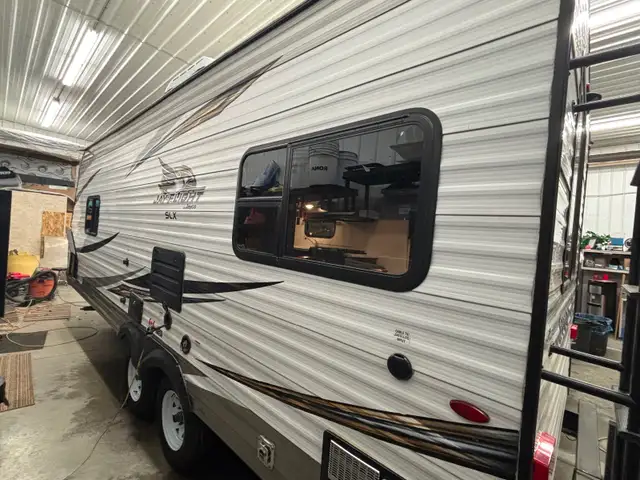 2019 Jayco Jayflight SLX 212QBW  - like new! - Photo 3