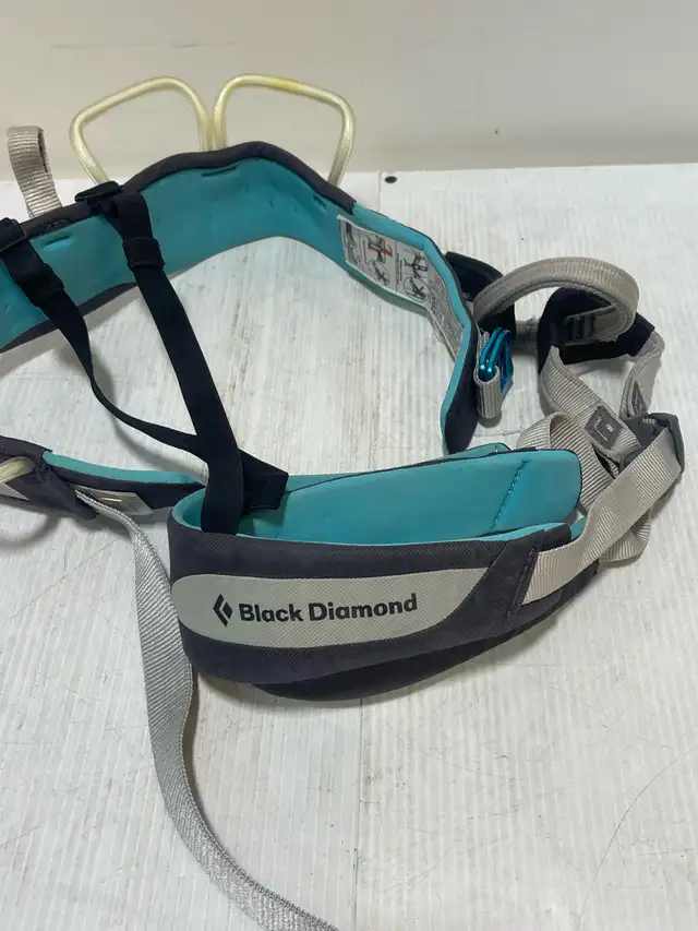 Black Diamond climbing Harness - Photo 2