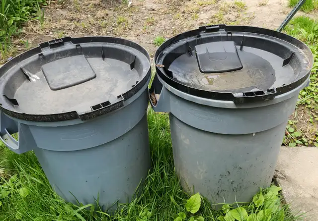 Garden water storage bucket