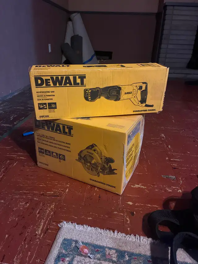 Brad new in box Dewalt circular saw,and reciprocating saw!!