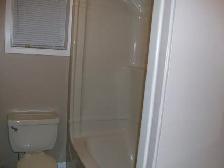 2 bedroom apartment - heat and light included - Photo 5