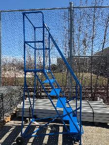 rolling ladder
