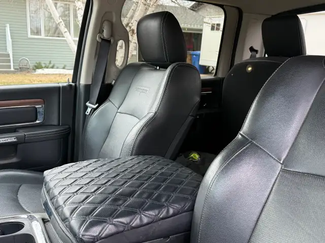 RAM 2500 Laramie low KM - Photo 8