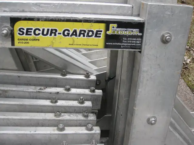 GARDE-CORPS EN ALUMINIUM POUR CONSTRUCTION95 C$ - Photo 2