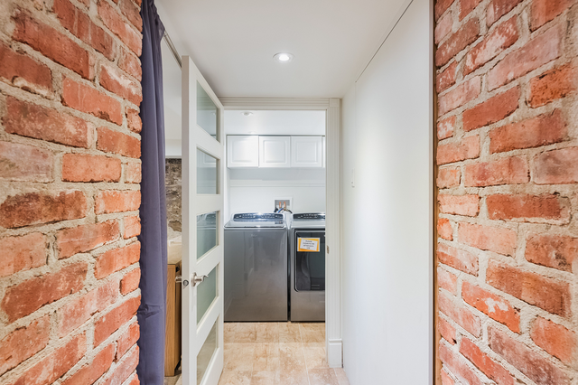 3 Bedroom - Downtown - Photo 16