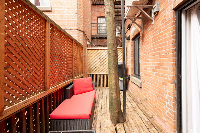 3 Bedroom - Downtown - Photo 20