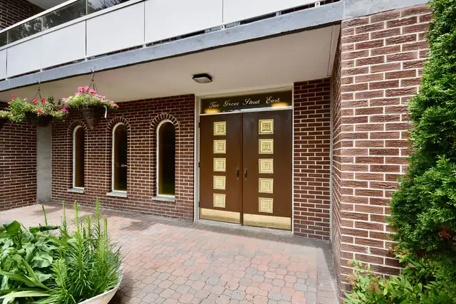 #41 - Large 2-Bed Luxury Apartment Near Hwy - Barrie