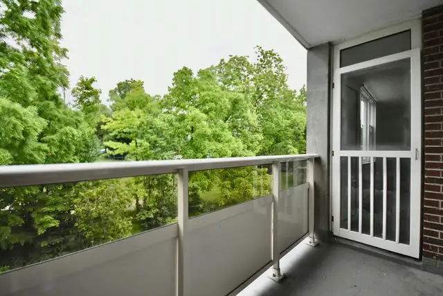#41 - Large 2-Bed Luxury Apartment Near Hwy - Barrie - Photo 13