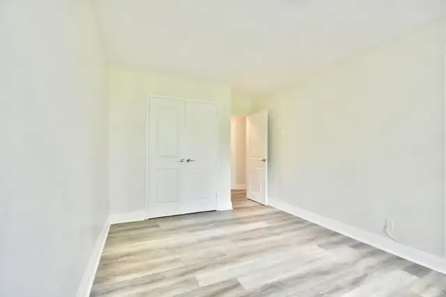 #41 - Large 2-Bed Luxury Apartment Near Hwy - Barrie - Photo 19
