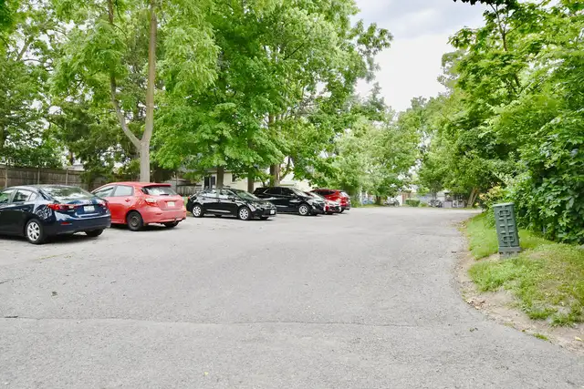 #41 - Large 2-Bed Luxury Apartment Near Hwy - Barrie - Photo 27
