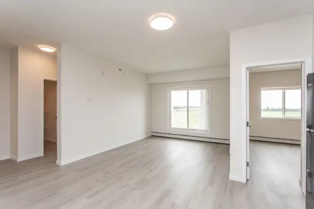 2 Bedroom Suite in Lacombe - $699 Security Deposit Promo - Photo 4
