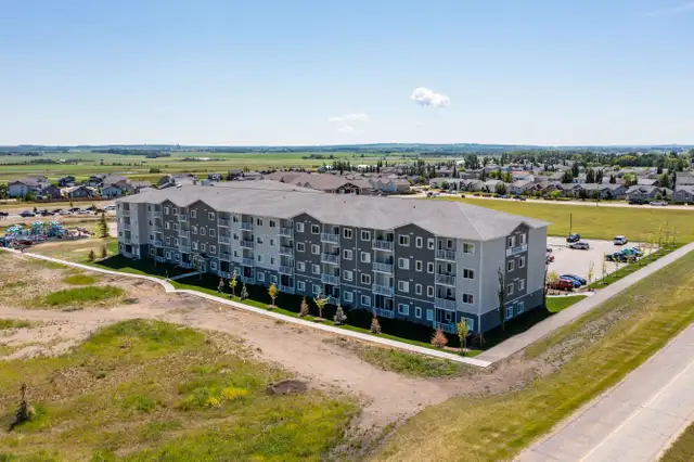 2 Bedroom Suite in Lacombe - $699 Security Deposit Promo - Photo 11