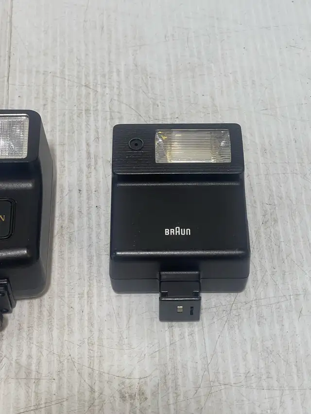 Braun Generation Flash and Generation Flash for photography - Photo 2