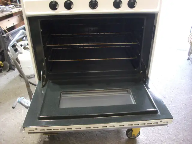 PROPANE STOVE - Photo 2