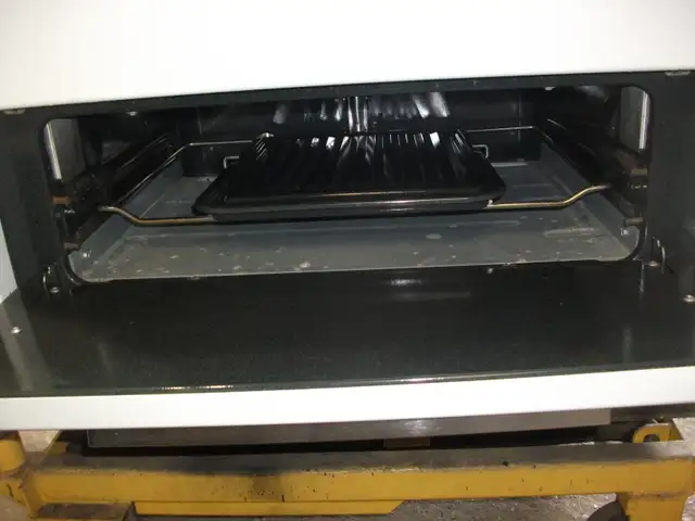 PROPANE STOVE - Photo 3