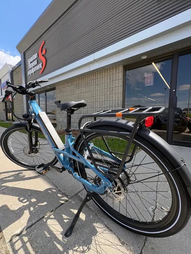 Radster Road Electric Commuter Bike - Photo 2
