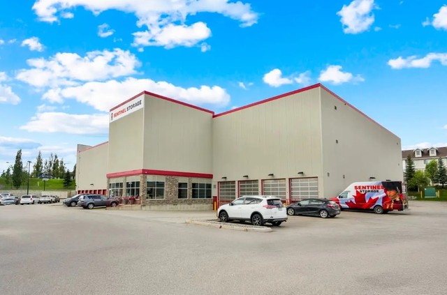 BIG STORAGE SAVINGS — ONLY AT SENTINEL STORAGE CHAPARRAL! ✨