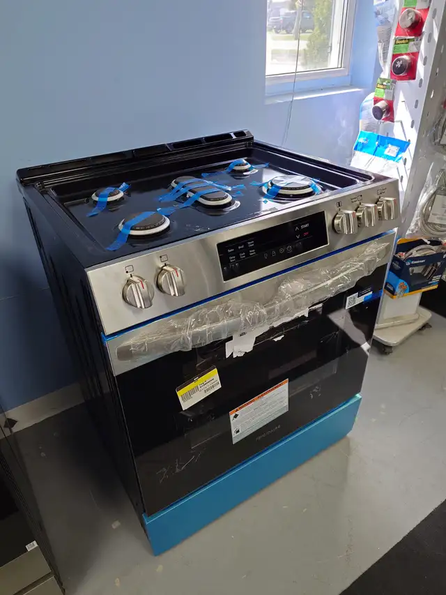 Frigidaire '30' Stainless Steel Slide-In Gas Range on Sale‼️ - Photo 2