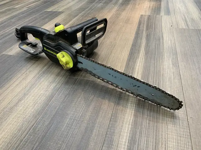 Yardworks 054-5763 Chainsaw