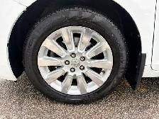 2013 Toyota Sienna XLE AWD 7 Seats 3.5L V6 Certified - Photo 9