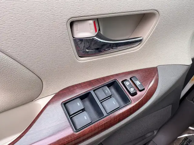 2013 Toyota Sienna XLE AWD 7 Seats 3.5L V6 Certified - Photo 20