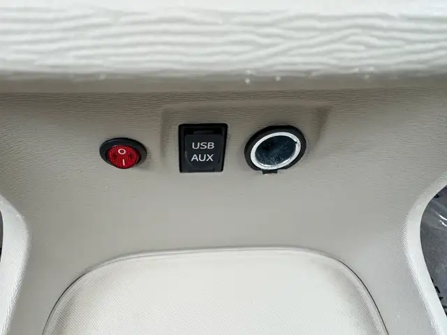 2013 Toyota Sienna XLE AWD 7 Seats 3.5L V6 Certified - Photo 27