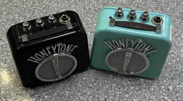 Danelectro Mini Guitar Amps - Photo 2