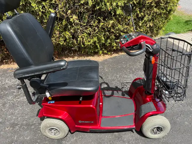 Celebrity LR Mobility Scooter - Photo 2