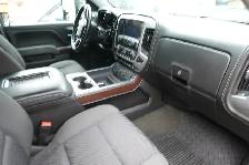 For Sale a 2016 GMC Sierra Crew Cab with short box - Photo 7