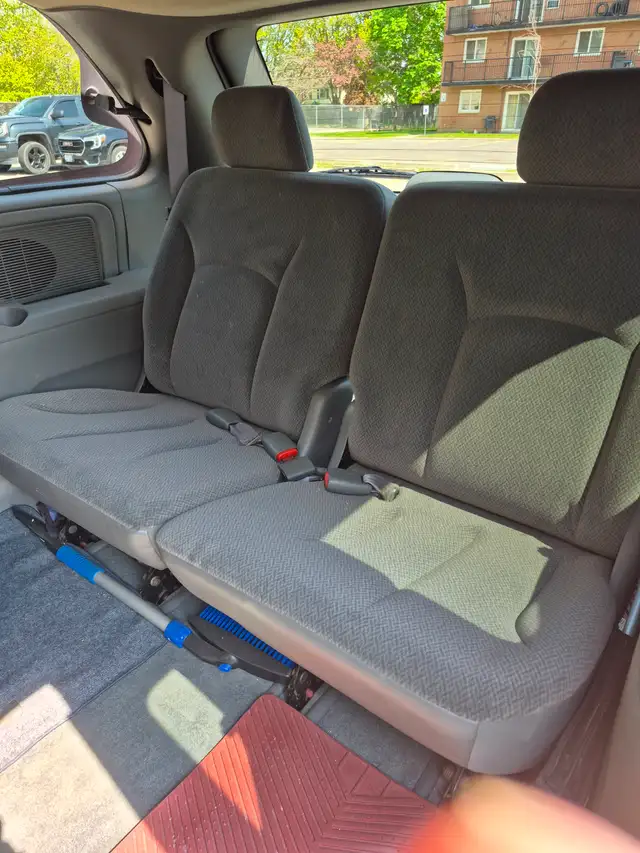2005 dodge caravan - Photo 6
